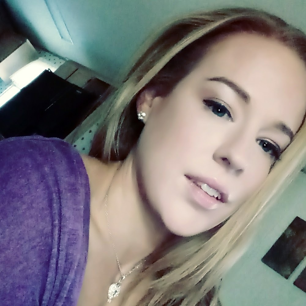 Meet your Posher, Christina